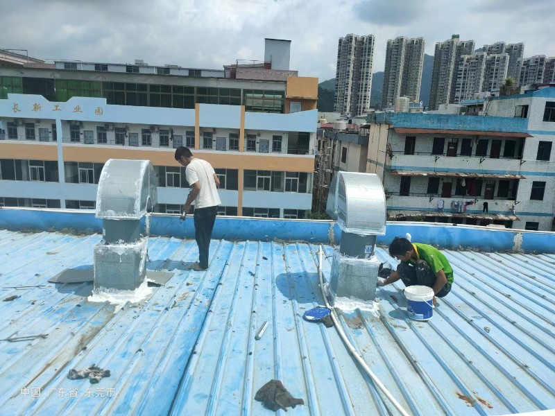 槐荫钢结构屋面涂料维修方法